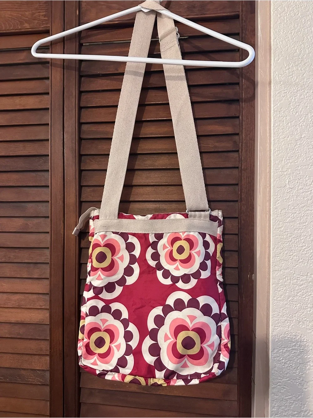 LeSportsac Crossbody Retired Maroon Pink Floral Pattern with Cream Strap